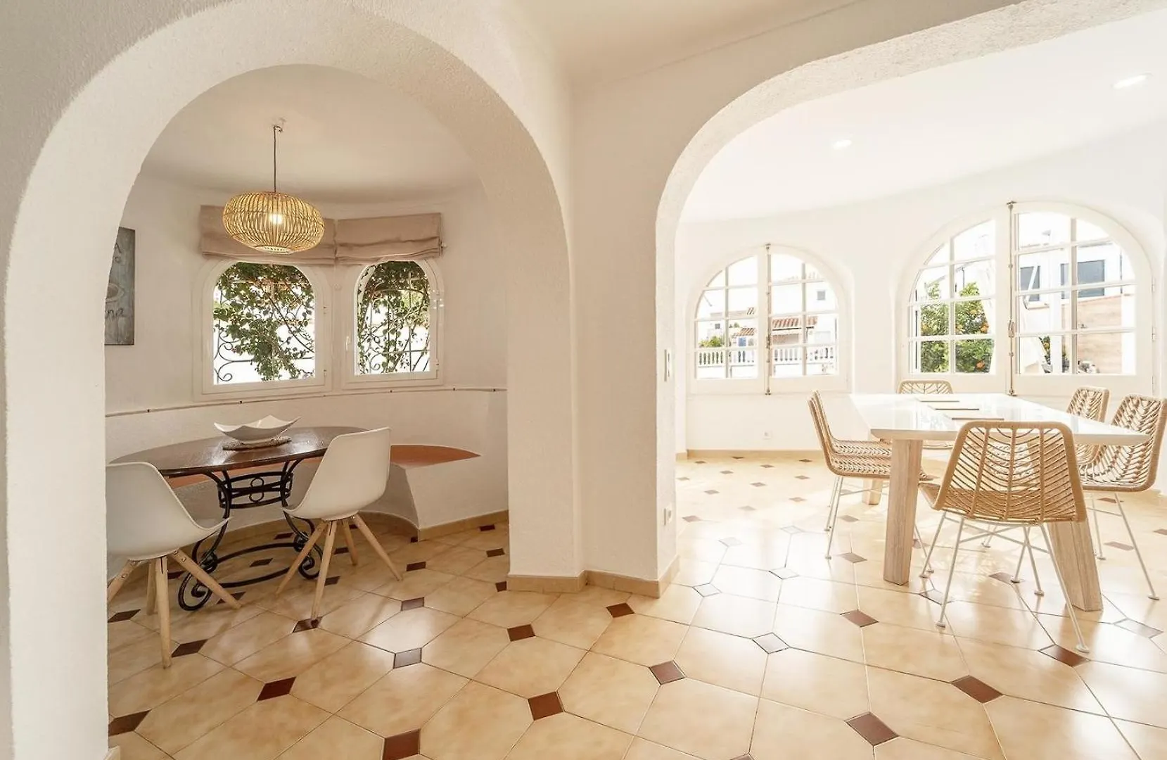 Ferienhaus Mit Privatpool Fuer 8 Personen Ca 117 Qm In Empuriabrava, Costa Brava Golf De Roses Holiday home